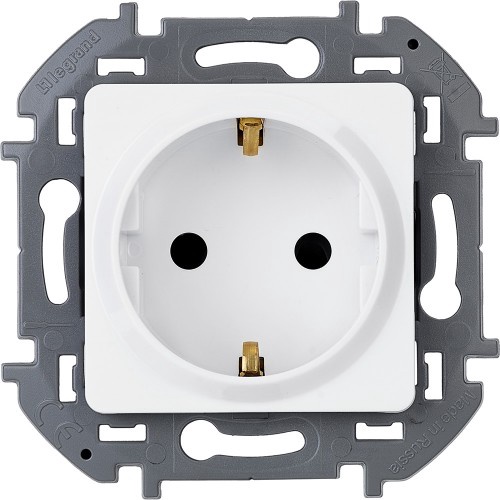 Розетка 2К+З немецкий стандарт 16 А 250 В~ белый Legrand Inspiria (673720)