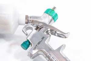 Краскораспылитель AG 810 HVLP, гравитационный, сопло 0,8 мм и 1 мм Stels