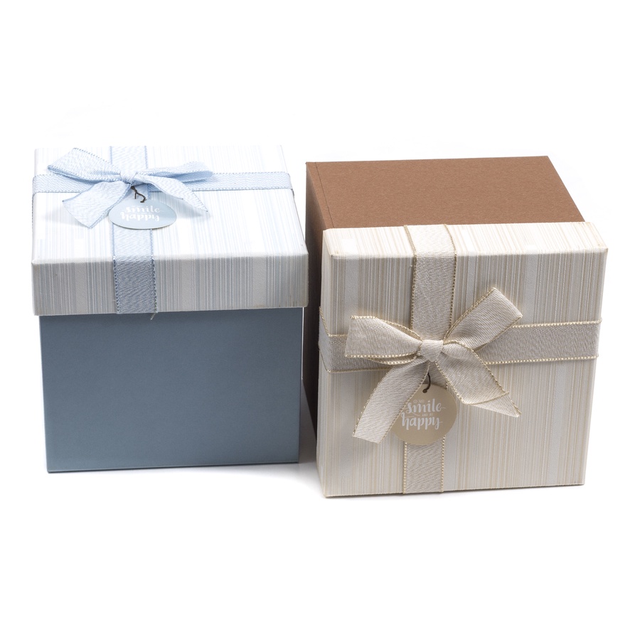 Коробка для подарка картон. 23х23х25см арт. PK16055-1 