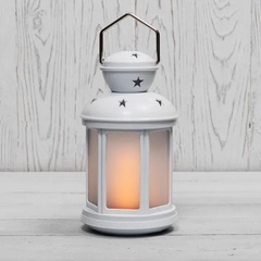 Фонарь декоративный 12х12х20,6 см, белый корпус, теплый белый цвет свечения с эффектом пламени свечи (Класс защиты 3, IP20, Тип питания: батарейки) (N