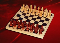 Шахматы лакированные с доской